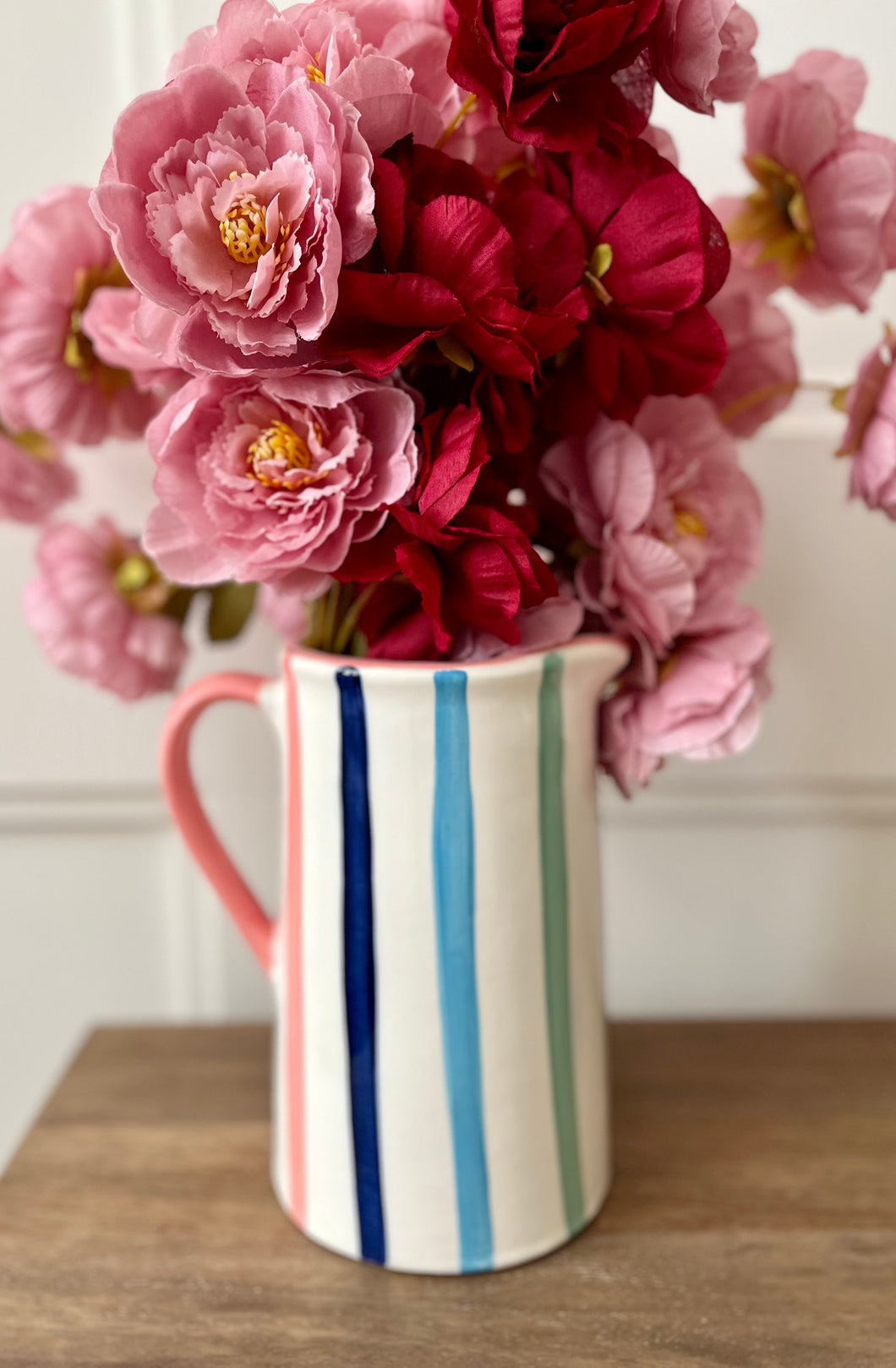 Multi stripe jug